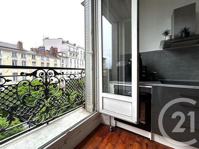 Appartement T2 à louer - 2 pièces - 38.62 m2 - GRENOBLE - 38 - RHONE-ALPES - Century 21 Victor Hugo