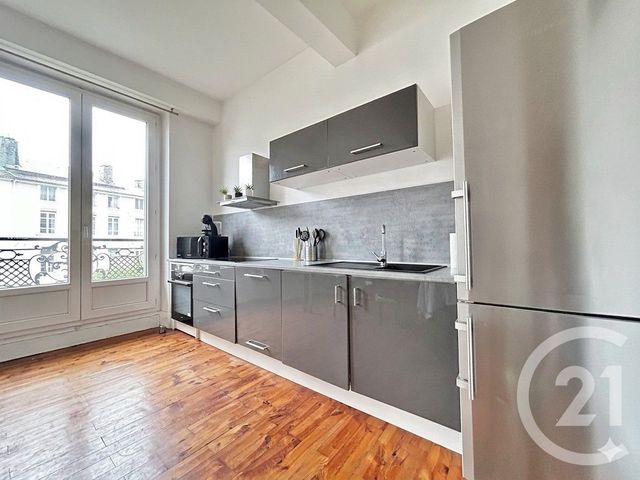 Appartement T2 à louer - 2 pièces - 38.62 m2 - GRENOBLE - 38 - RHONE-ALPES - Century 21 Victor Hugo