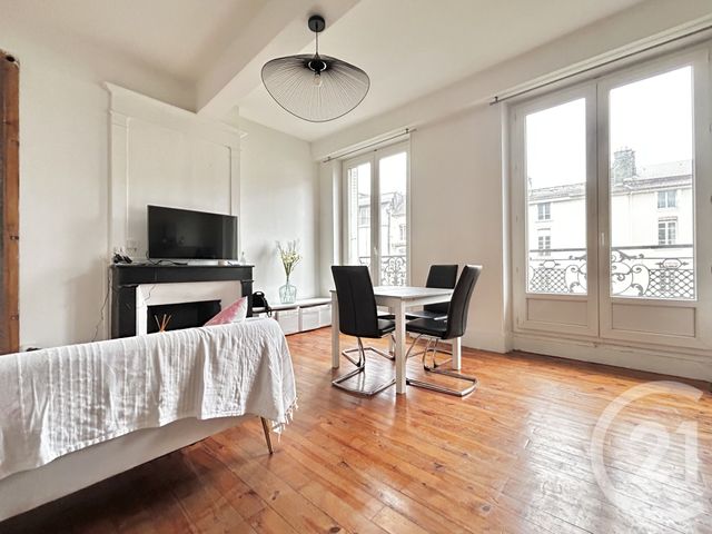 Appartement T2 à louer - 2 pièces - 38.62 m2 - GRENOBLE - 38 - RHONE-ALPES - Century 21 Victor Hugo