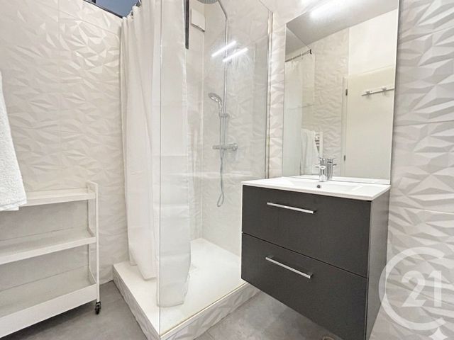 Appartement T2 à louer - 2 pièces - 38.62 m2 - GRENOBLE - 38 - RHONE-ALPES - Century 21 Victor Hugo