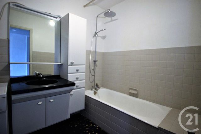 Afficher la photo en grand Appartement T3 à vendre - 3 pièces - 88.0 m2 - GRENOBLE - 38 - RHONE-ALPES - Century 21 Victor Hugo