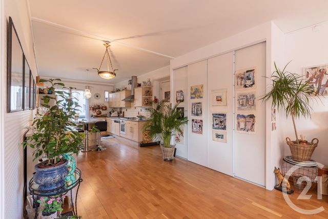 Afficher la photo en grand Appartement F3 à vendre - 3 pièces - 80.0 m2 - GRENOBLE - 38 - RHONE-ALPES - Century 21 Victor Hugo