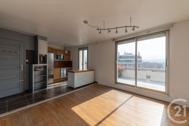 Afficher la photo en grand appartement à vendre - 2 pièces - 48.12 m2 - GRENOBLE - 38 - RHONE-ALPES - Century 21 Victor Hugo
