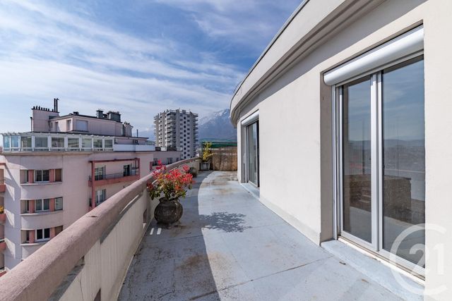 Afficher la photo en grand appartement à vendre - 2 pièces - 48.12 m2 - GRENOBLE - 38 - RHONE-ALPES - Century 21 Victor Hugo