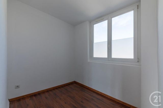 Afficher la photo en grand appartement à vendre - 2 pièces - 48.12 m2 - GRENOBLE - 38 - RHONE-ALPES - Century 21 Victor Hugo