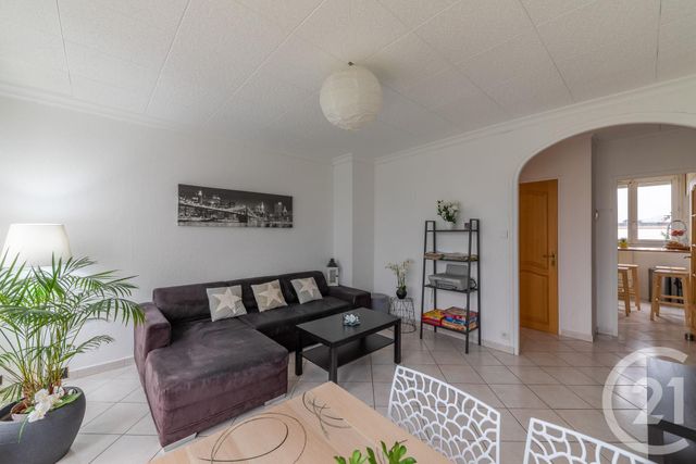 Afficher la photo en grand Appartement T4 à vendre - 4 pièces - 69.68 m2 - ECHIROLLES - 38 - RHONE-ALPES - Century 21 Victor Hugo