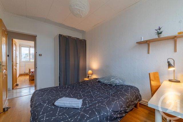 Afficher la photo en grand Appartement T4 à vendre - 4 pièces - 69.68 m2 - ECHIROLLES - 38 - RHONE-ALPES - Century 21 Victor Hugo