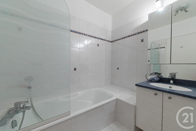 Afficher la photo en grand Appartement T5 à vendre - 5 pièces - 136.0 m2 - GRENOBLE - 38 - RHONE-ALPES - Century 21 Victor Hugo