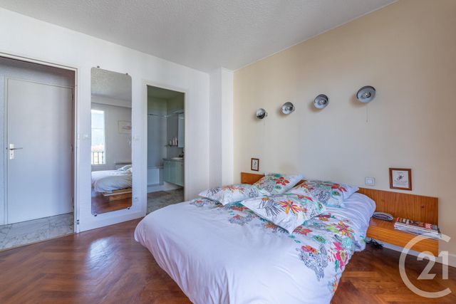 Afficher la photo en grand Appartement T5 à vendre - 5 pièces - 136.0 m2 - GRENOBLE - 38 - RHONE-ALPES - Century 21 Victor Hugo