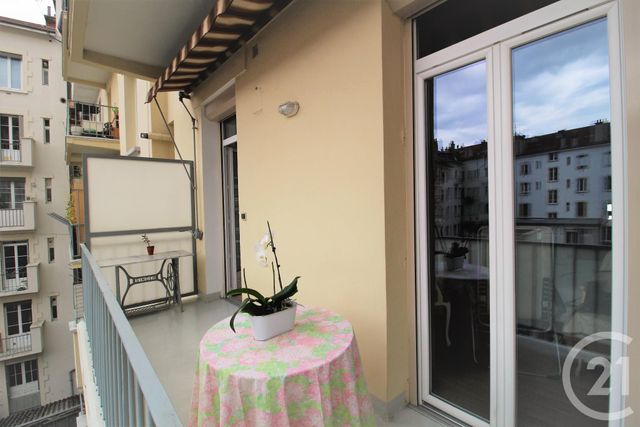 Afficher la photo en grand Appartement T3 à vendre - 3 pièces - 99.0 m2 - GRENOBLE - 38 - RHONE-ALPES - Century 21 Victor Hugo