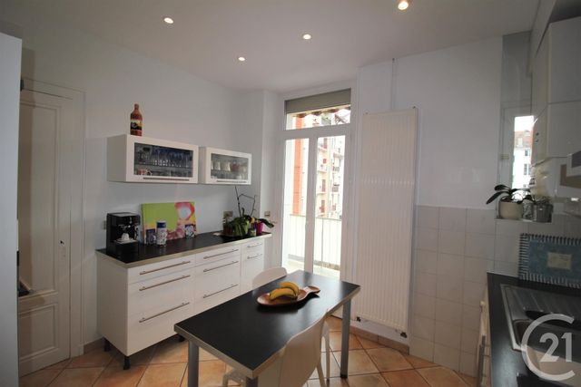 Afficher la photo en grand Appartement T3 à vendre - 3 pièces - 99.0 m2 - GRENOBLE - 38 - RHONE-ALPES - Century 21 Victor Hugo