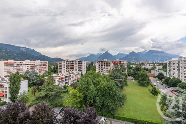 Afficher la photo en grand Appartement T4 à vendre - 4 pièces - 92.5 m2 - ECHIROLLES - 38 - RHONE-ALPES - Century 21 Victor Hugo