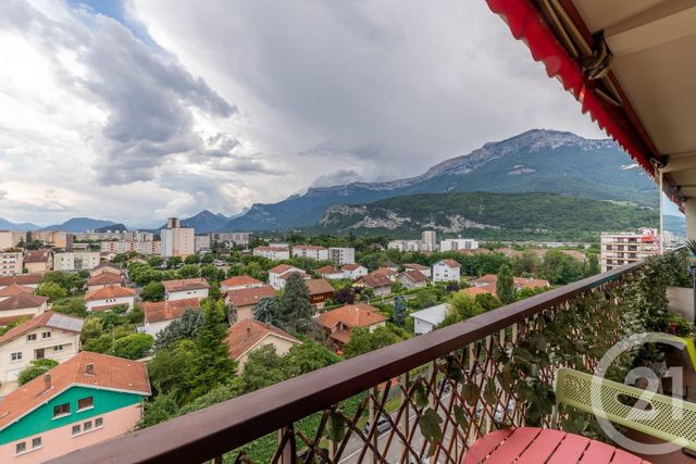 Afficher la photo en grand Appartement T4 à vendre - 4 pièces - 92.5 m2 - ECHIROLLES - 38 - RHONE-ALPES - Century 21 Victor Hugo