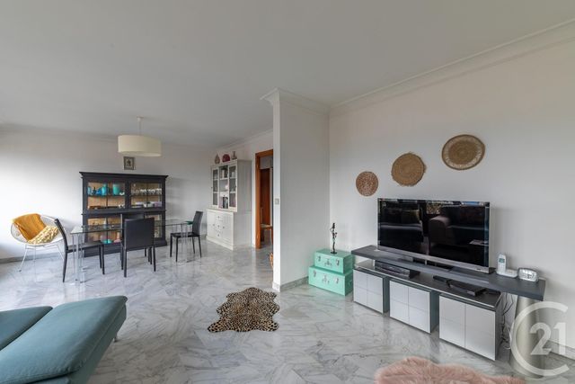 Afficher la photo en grand Appartement T4 à vendre - 4 pièces - 92.5 m2 - ECHIROLLES - 38 - RHONE-ALPES - Century 21 Victor Hugo