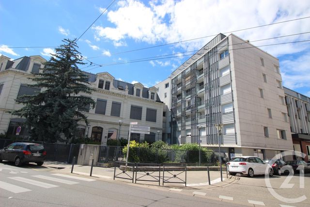 Afficher la photo en grand Appartement T2 à vendre - 2 pièces - 33.0 m2 - GRENOBLE - 38 - RHONE-ALPES - Century 21 Victor Hugo