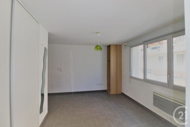 Afficher la photo en grand Appartement T2 à vendre - 2 pièces - 33.0 m2 - GRENOBLE - 38 - RHONE-ALPES - Century 21 Victor Hugo