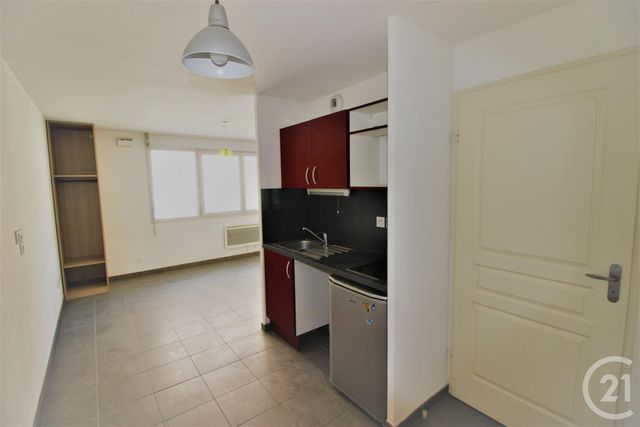 Afficher la photo en grand Appartement T2 à vendre - 2 pièces - 33.0 m2 - GRENOBLE - 38 - RHONE-ALPES - Century 21 Victor Hugo