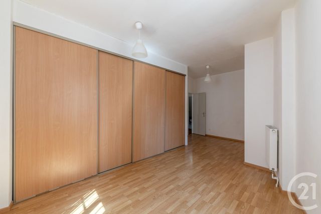 Afficher la photo en grand appartement à vendre - 3 pièces - 70.0 m2 - GRENOBLE - 38 - RHONE-ALPES - Century 21 Victor Hugo