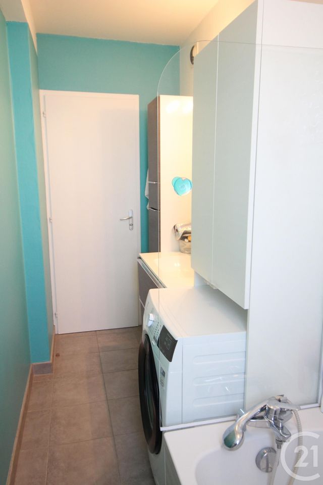 Afficher la photo en grand Appartement T4 à vendre - 4 pièces - 70.87 m2 - ECHIROLLES - 38 - RHONE-ALPES - Century 21 Victor Hugo