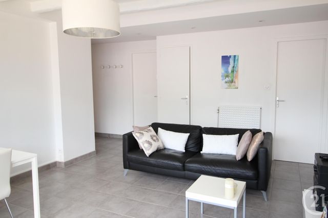 Afficher la photo en grand Appartement T4 à vendre - 4 pièces - 70.87 m2 - ECHIROLLES - 38 - RHONE-ALPES - Century 21 Victor Hugo