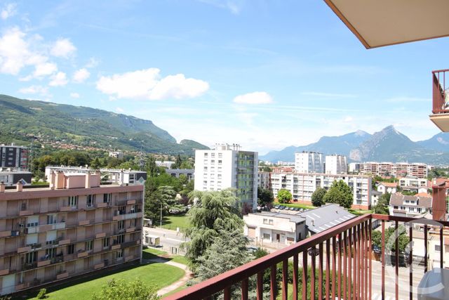 Afficher la photo en grand Appartement T4 à vendre - 4 pièces - 70.87 m2 - ECHIROLLES - 38 - RHONE-ALPES - Century 21 Victor Hugo
