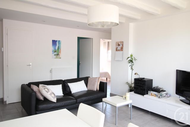Afficher la photo en grand Appartement T4 à vendre - 4 pièces - 70.87 m2 - ECHIROLLES - 38 - RHONE-ALPES - Century 21 Victor Hugo