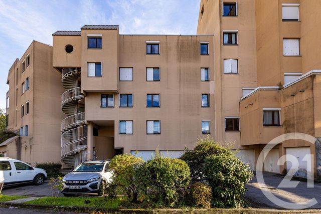 Appartement F4 à vendre - 4 pièces - 88.24 m2 - ECHIROLLES - 38 - RHONE-ALPES - Century 21 Victor Hugo