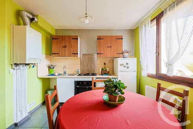 Appartement F4 à vendre - 4 pièces - 88.24 m2 - ECHIROLLES - 38 - RHONE-ALPES - Century 21 Victor Hugo