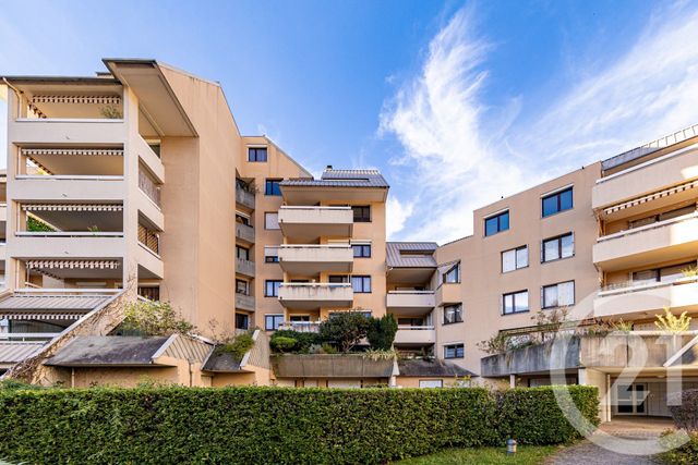 Appartement F4 à vendre - 4 pièces - 88.24 m2 - ECHIROLLES - 38 - RHONE-ALPES - Century 21 Victor Hugo