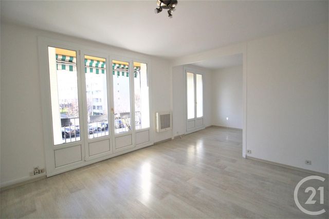 Appartement T3 à louer - 3 pièces - 71.52 m2 - MEYLAN - 38 - RHONE-ALPES - Century 21 Victor Hugo