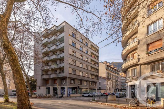 Appartement F3 à vendre - 3 pièces - 66.92 m2 - GRENOBLE - 38 - RHONE-ALPES - Century 21 Victor Hugo