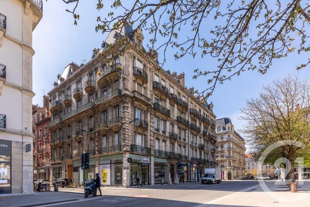 Appartement F3 à vendre - 4 pièces - 91.22 m2 - GRENOBLE - 38 - RHONE-ALPES - Century 21 Victor Hugo