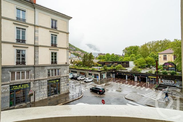 Appartement à vendre - 5 pièces - 118.24 m2 - GRENOBLE - 38 - RHONE-ALPES - Century 21 Victor Hugo