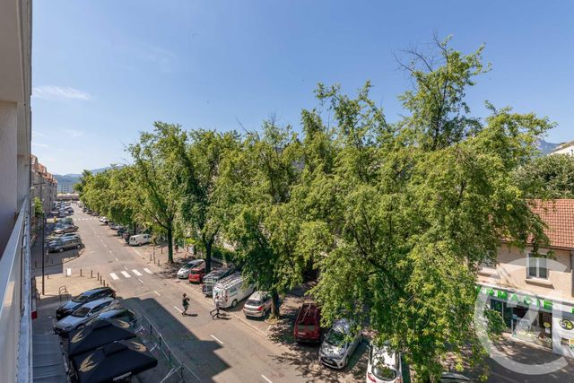 Appartement T2 à vendre - 2 pièces - 37.0 m2 - GRENOBLE - 38 - RHONE-ALPES - Century 21 Victor Hugo