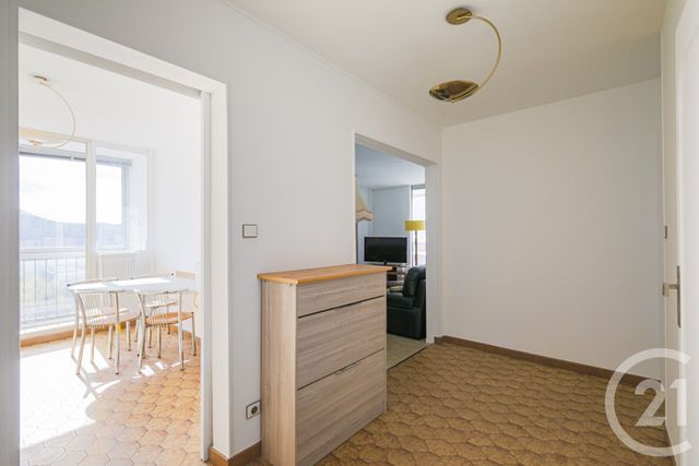 Afficher la photo en grand Appartement T4 à vendre - 3 pièces - 80.0 m2 - ECHIROLLES - 38 - RHONE-ALPES - Century 21 Victor Hugo