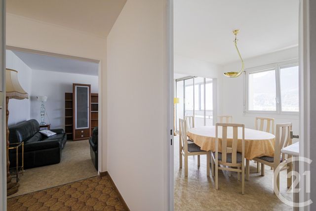 Afficher la photo en grand Appartement T4 à vendre - 3 pièces - 80.0 m2 - ECHIROLLES - 38 - RHONE-ALPES - Century 21 Victor Hugo