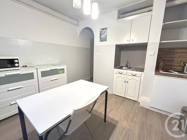 Appartement T1 à louer - 1 pièce - 25.74 m2 - ST MARTIN D HERES - 38 - RHONE-ALPES - Century 21 Victor Hugo