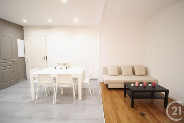 Appartement T4 à louer - 4 pièces - 84.2 m2 - GRENOBLE - 38 - RHONE-ALPES - Century 21 Victor Hugo