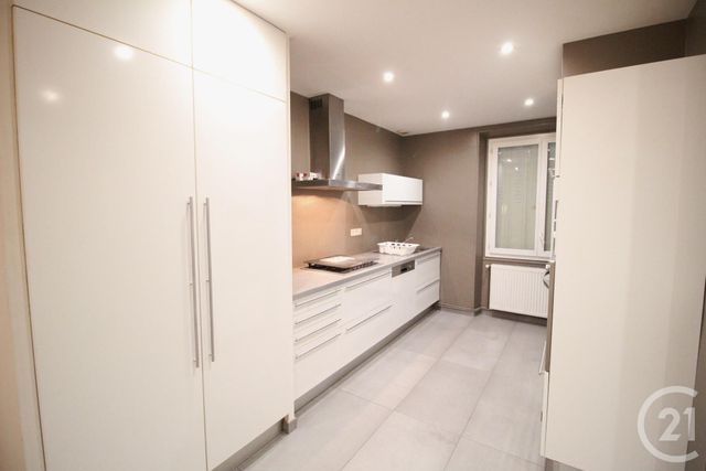 Appartement T4 à louer - 4 pièces - 84.2 m2 - GRENOBLE - 38 - RHONE-ALPES - Century 21 Victor Hugo