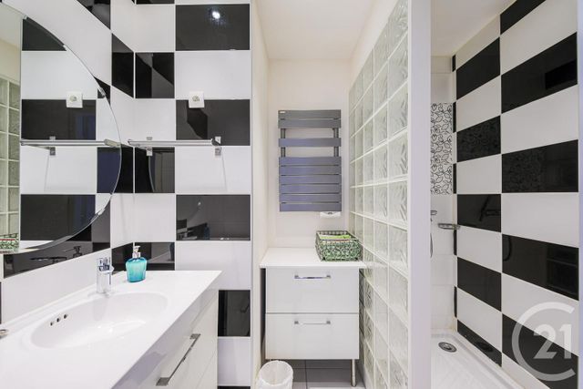 Appartement F4 à vendre - 4 pièces - 117.58 m2 - GRENOBLE - 38 - RHONE-ALPES - Century 21 Victor Hugo