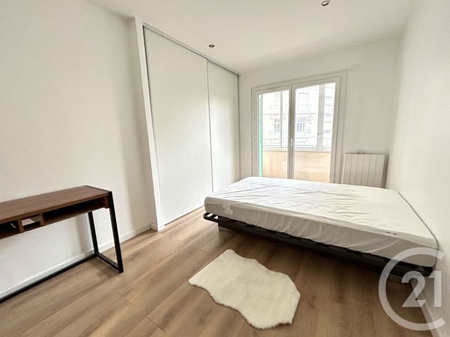 Appartement T6 à louer - 6 pièces - 125.94 m2 - GRENOBLE - 38 - RHONE-ALPES - Century 21 Victor Hugo