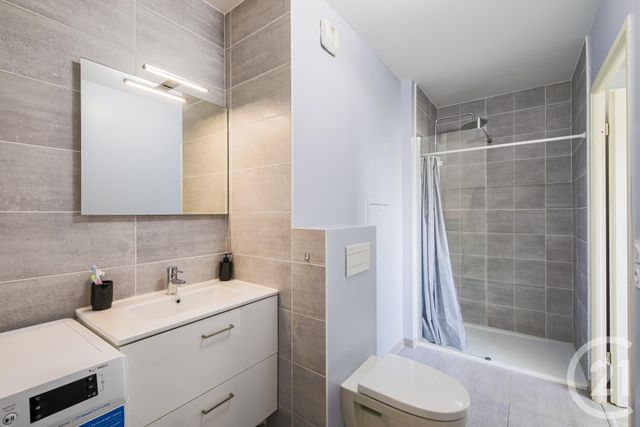 Appartement T2 à vendre - 2 pièces - 42.5 m2 - ST MARTIN D HERES - 38 - RHONE-ALPES - Century 21 Victor Hugo