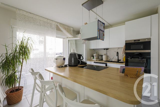 Appartement F4 à vendre - 4 pièces - 78.13 m2 - ECHIROLLES - 38 - RHONE-ALPES - Century 21 Victor Hugo
