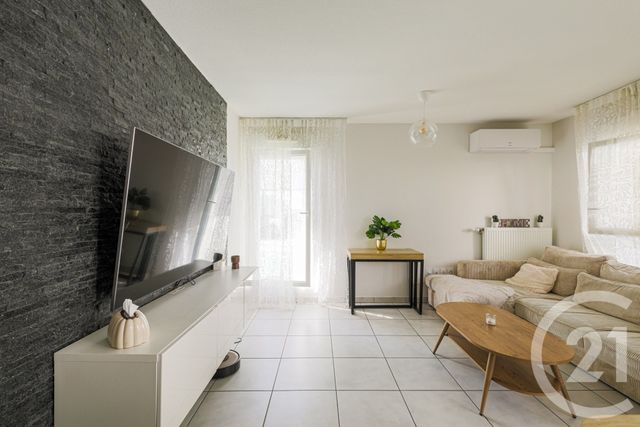 Appartement F4 à vendre - 4 pièces - 78.13 m2 - ECHIROLLES - 38 - RHONE-ALPES - Century 21 Victor Hugo