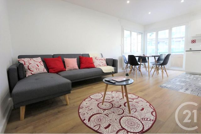 Appartement T6 à louer - 6 pièces - 128.11 m2 - GRENOBLE - 38 - RHONE-ALPES - Century 21 Victor Hugo