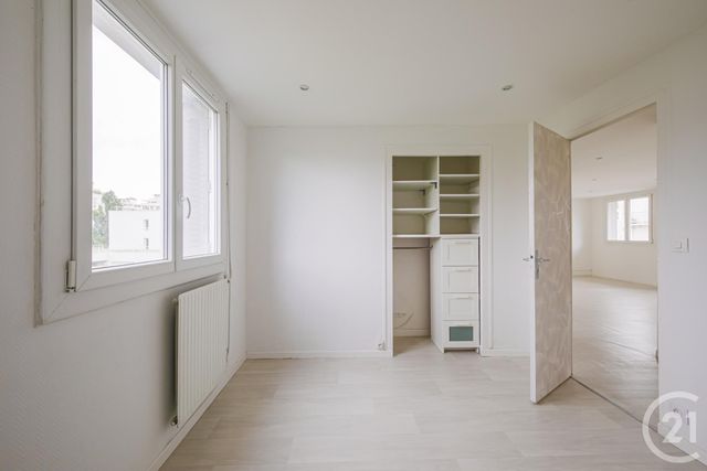 Appartement F4 à vendre - 4 pièces - 61.2 m2 - GRENOBLE - 38 - RHONE-ALPES - Century 21 Victor Hugo