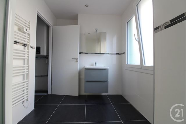 Appartement T6 à louer - 6 pièces - 125.94 m2 - GRENOBLE - 38 - RHONE-ALPES - Century 21 Victor Hugo