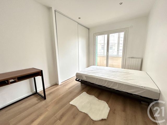 Appartement T6 à louer - 6 pièces - 125.94 m2 - GRENOBLE - 38 - RHONE-ALPES - Century 21 Victor Hugo