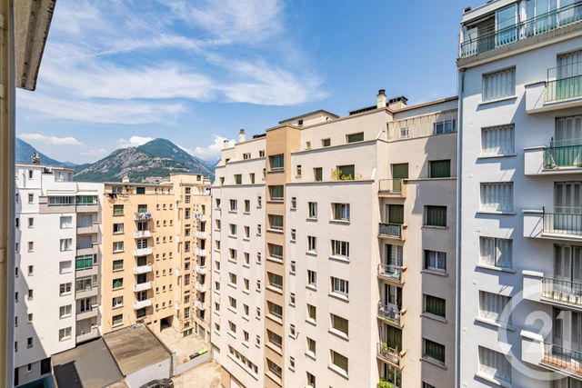 Appartement F2 à vendre - 2 pièces - 55.61 m2 - GRENOBLE - 38 - RHONE-ALPES - Century 21 Victor Hugo