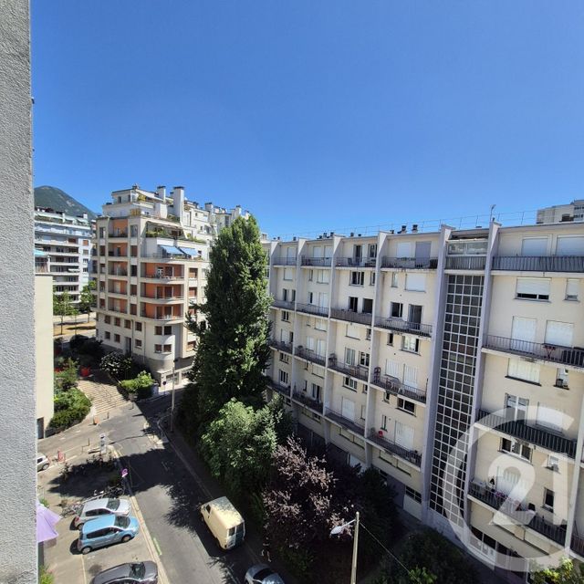Appartement F3 à vendre - 3 pièces - 49.0 m2 - GRENOBLE - 38 - RHONE-ALPES - Century 21 Victor Hugo